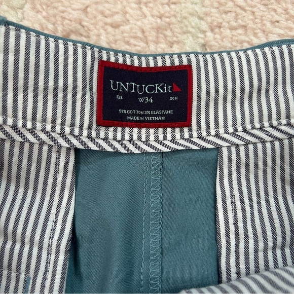 UNTUCKit Blue Flat Front Shorts Preppy 9" Chino Shorts Size 34 - Picture 3 of 13